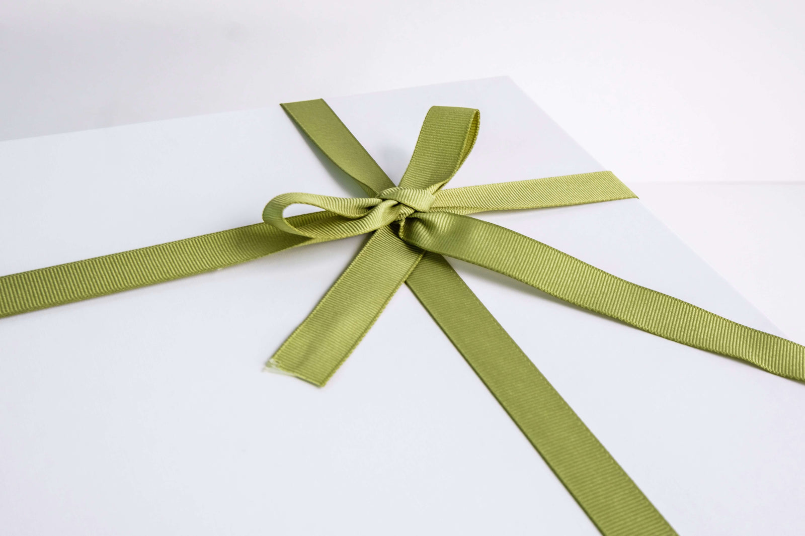 Gifts Beginning With M