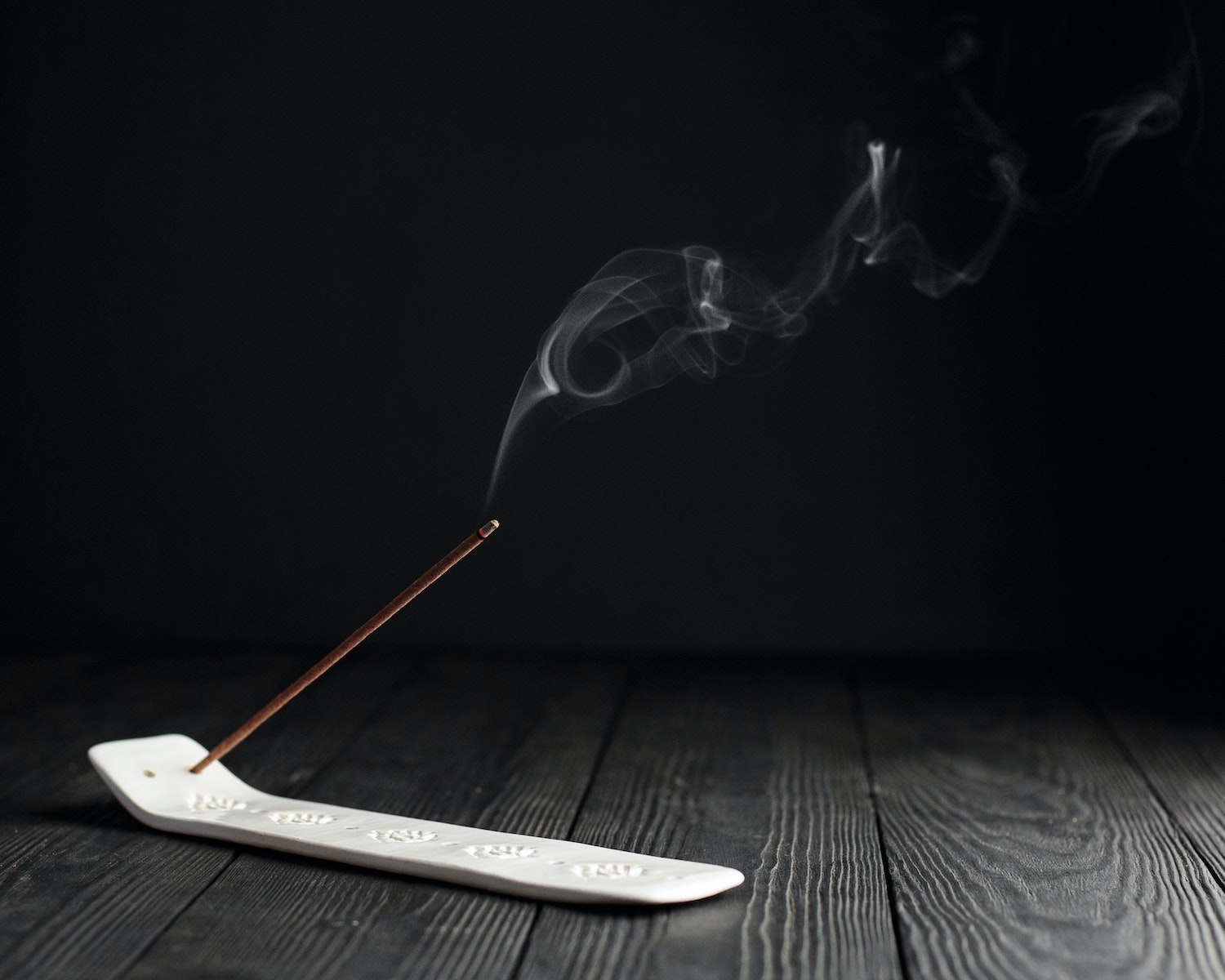 How to Use Incense Sticks