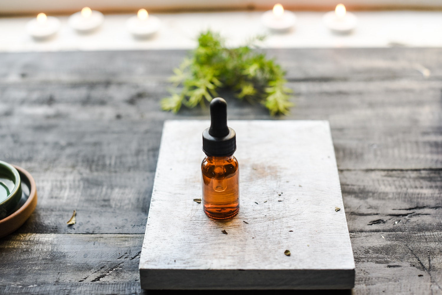 Essential Oils Benefits and Uses - Top 20 UK
