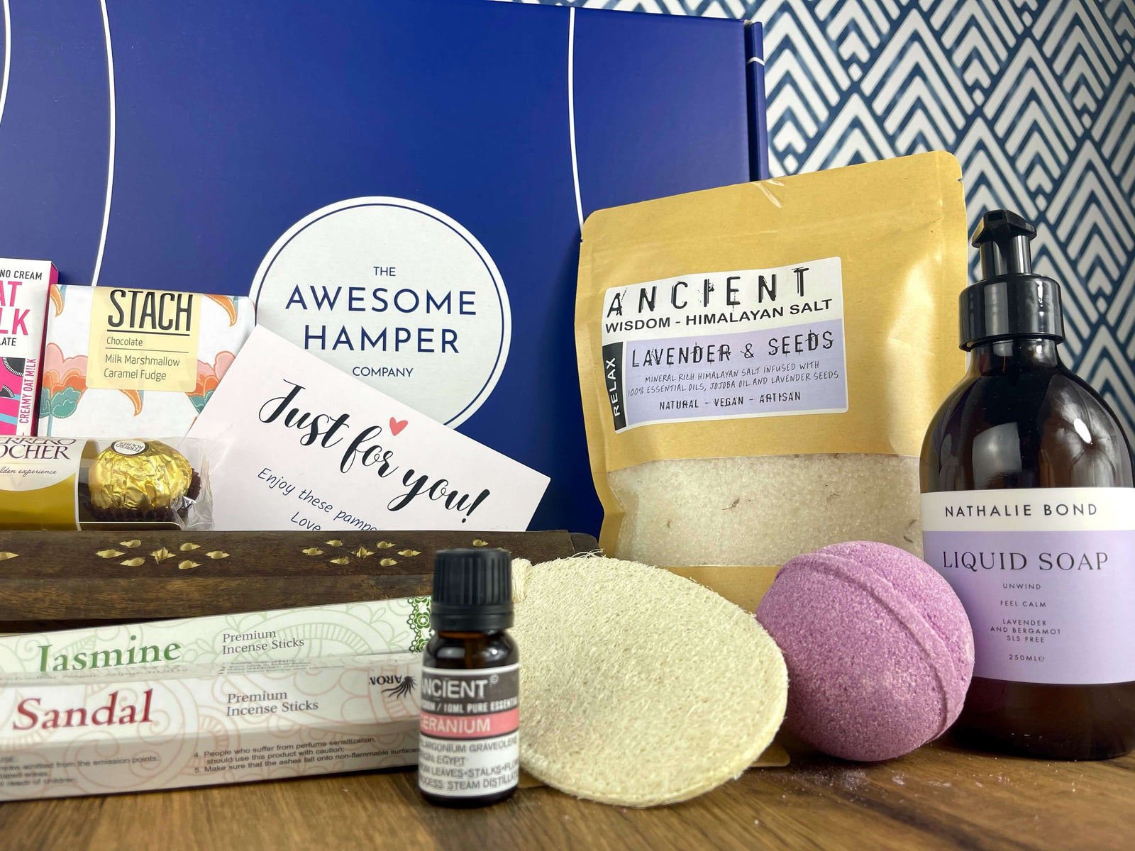 Relaxation Gift Box with Chocolate