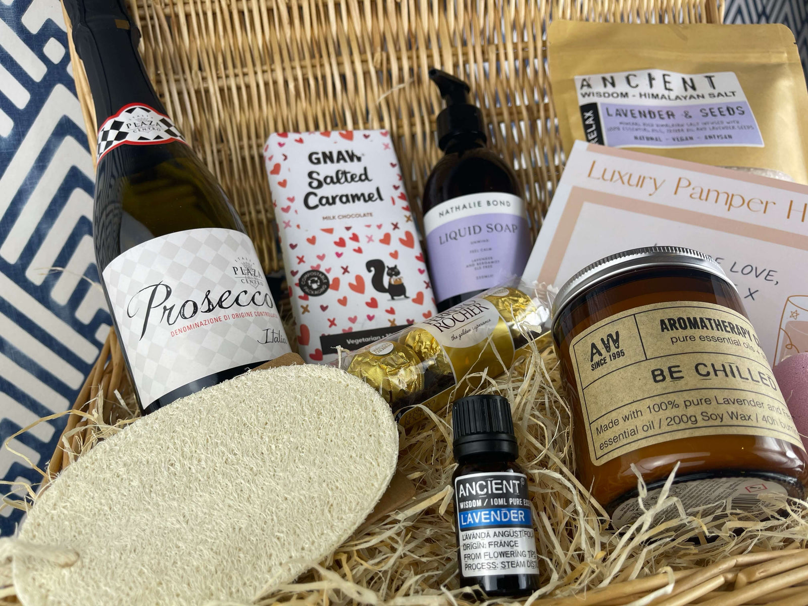 Relaxation Hamper with Prosecco