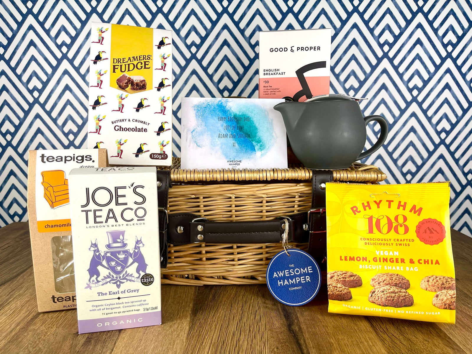 Tea Hamper with Teapot