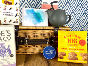 Tea Hamper with Teapot