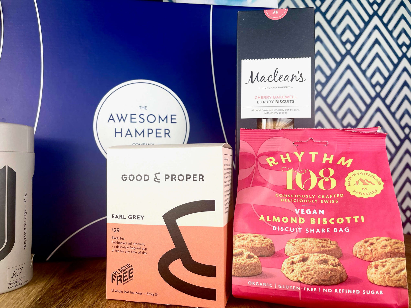 Jumbo Tea & Biscuits Gift Box